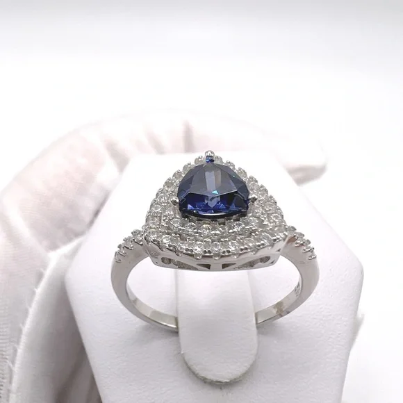 Sale $20 Firm! Sterling Silver Trillion Shape Tanzanite Cz and Clear Cz Ring - Picture 9 of 16